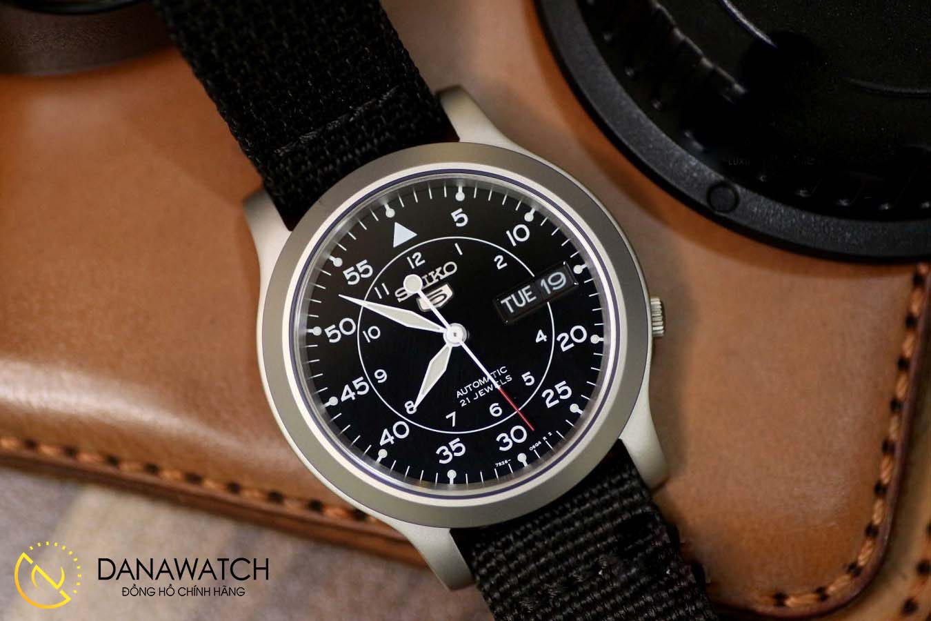 Đồng hồ Seiko SNK809K2 - Danawatch